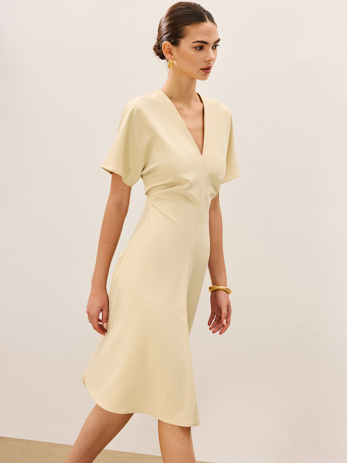 V-Neck Short Sleeve Midi Dress