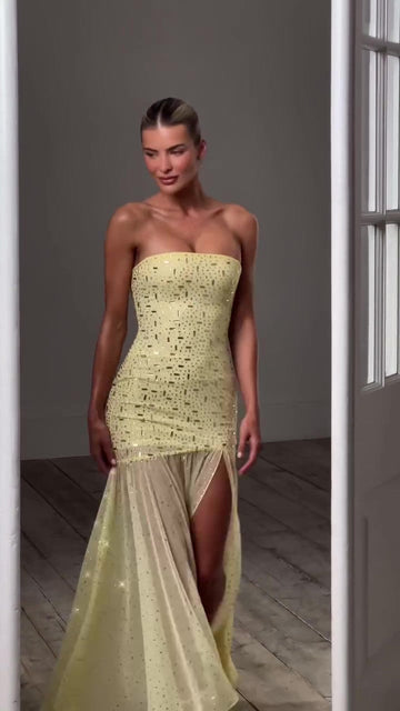 Sparkling Diamond Off-the-shoulder Fishtail Dress