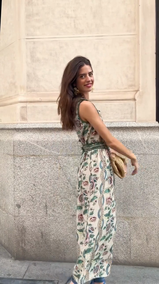 Floral Print Sleeveless Midi Dress